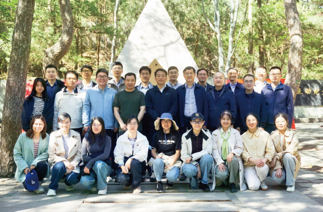 2024年4月23日，工業(yè)和信息化部規(guī)劃司黨支部赴“一二·九”運動紀念地開展主題黨日。